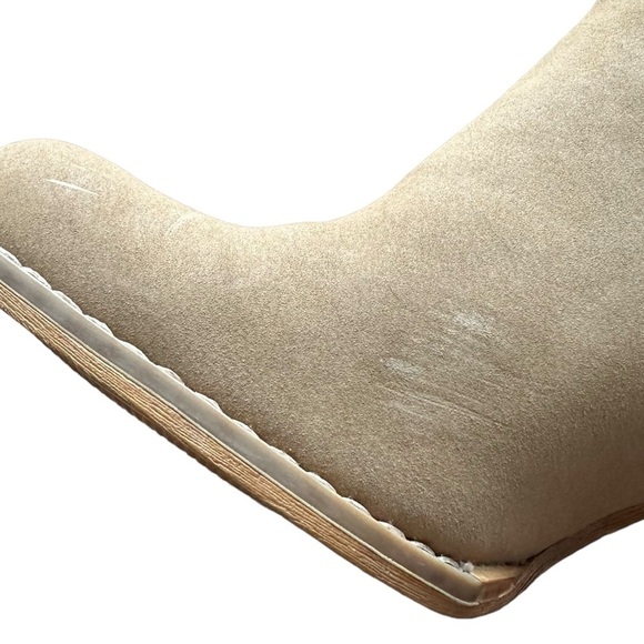 Steve Madden Cream Ankle Boots - Picture 3 of 7